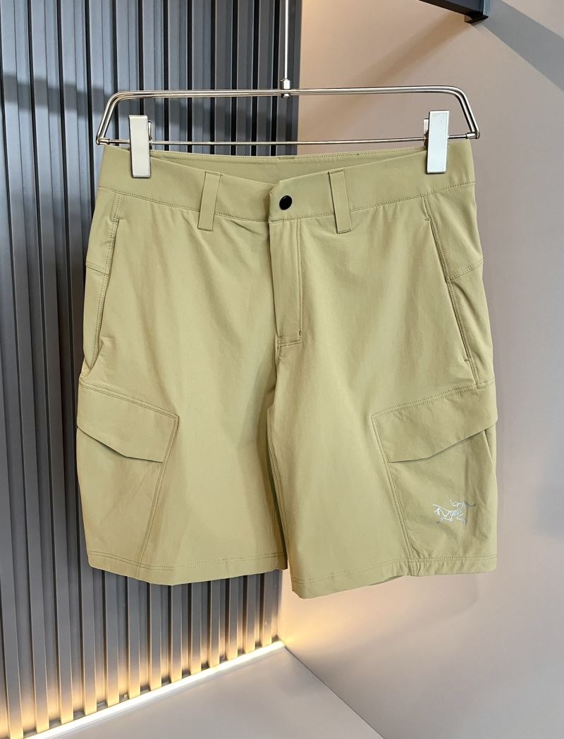 Canada Goose Short Pants